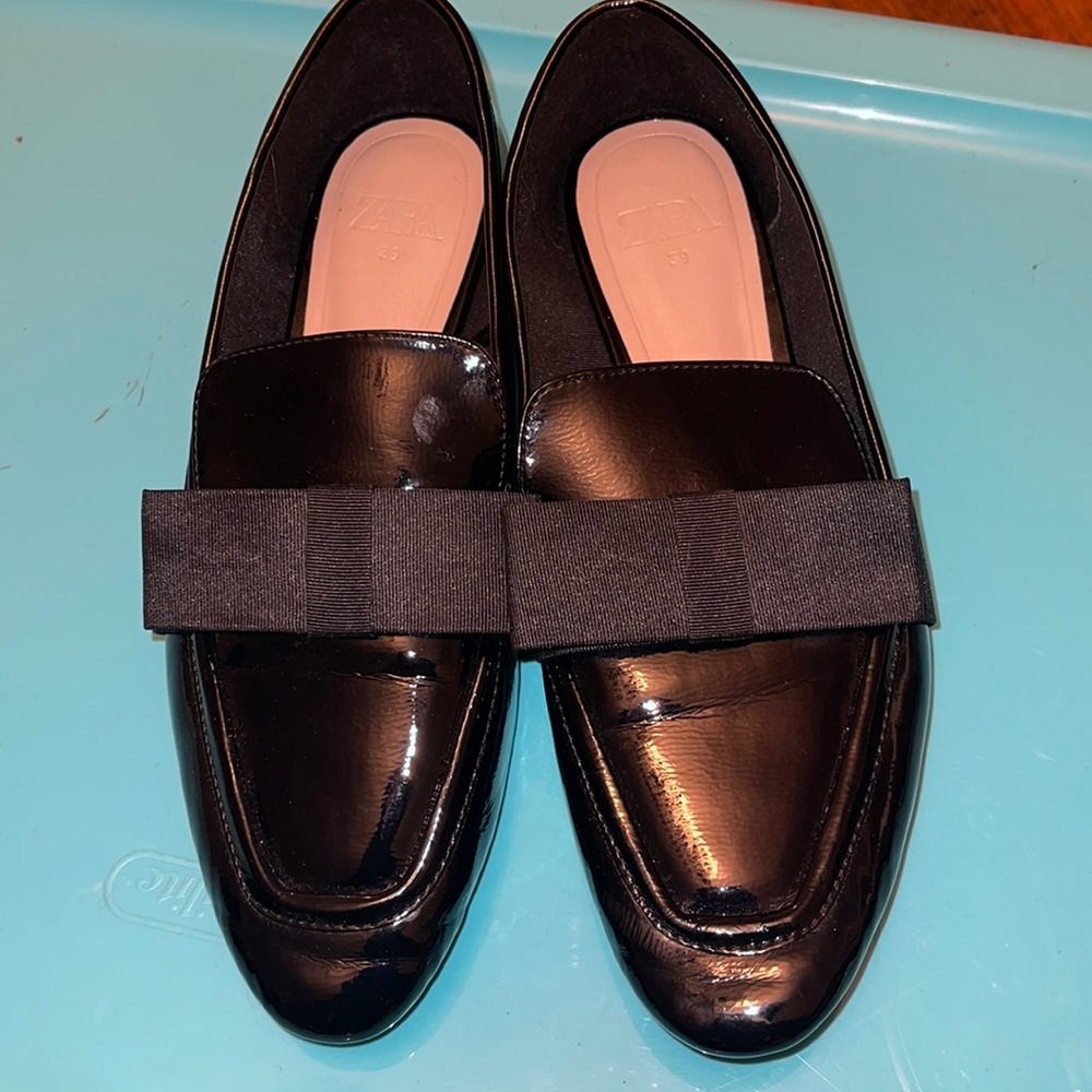 Zara Flats